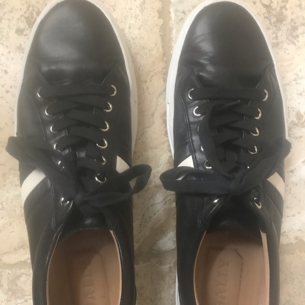 Men’s Bally Shoes excellent condition